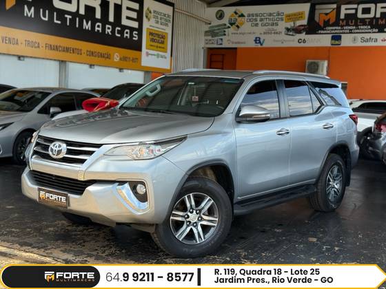 TOYOTA HILUX SW4 2.7 SRV 7 LUGARES 4X2 16V FLEX 4P AUTOMÁTICO
